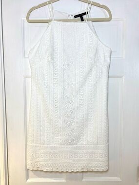 White House Black Market size 6 white lace crochet shift dress square neckline